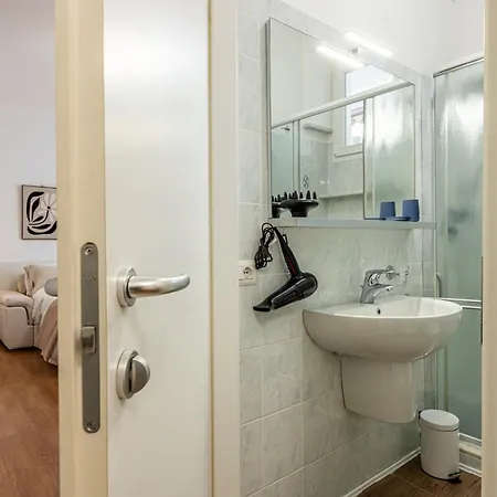Astralek - Pet&trekking - Free Parking - Vicino Ospedale Manzoni Appartamento Lecco