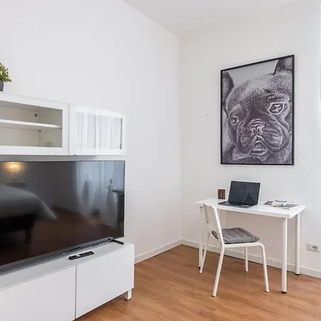 Апартаменты Astralek - Pet & Trekking - Free Parking - Vicino Ospedale Manzoni